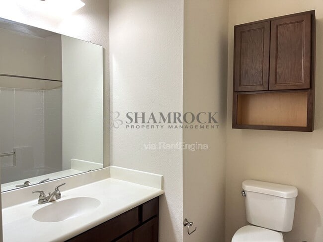 Building Photo - 5604 Foxborough Dr