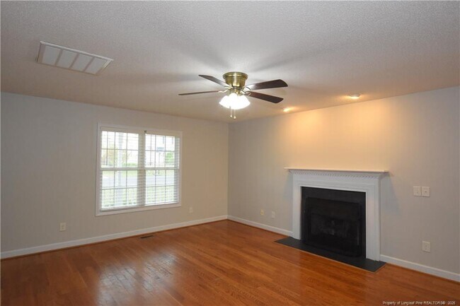 Building Photo - 730 Northview Dr