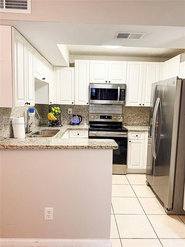 Building Photo - 8122 Severn Dr