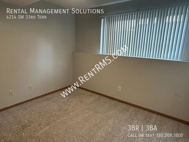 Building Photo - 4214 SW 33rd Terrace