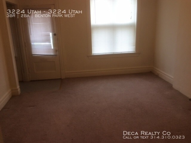 Building Photo - 3 Bedroom Apartment