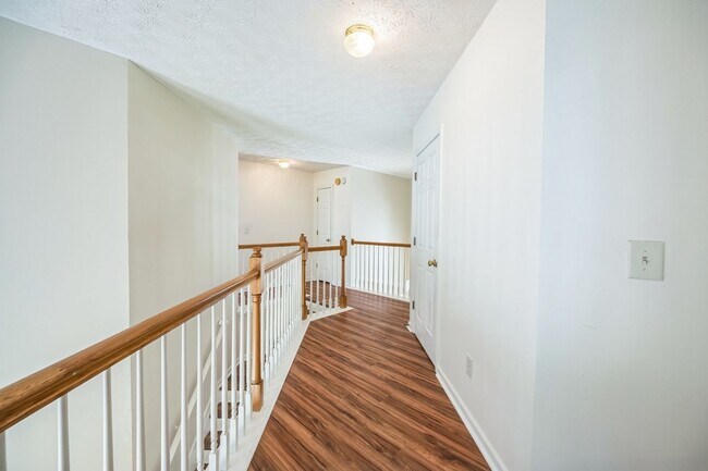Building Photo - Spacious 4BR House in Lawrenceville