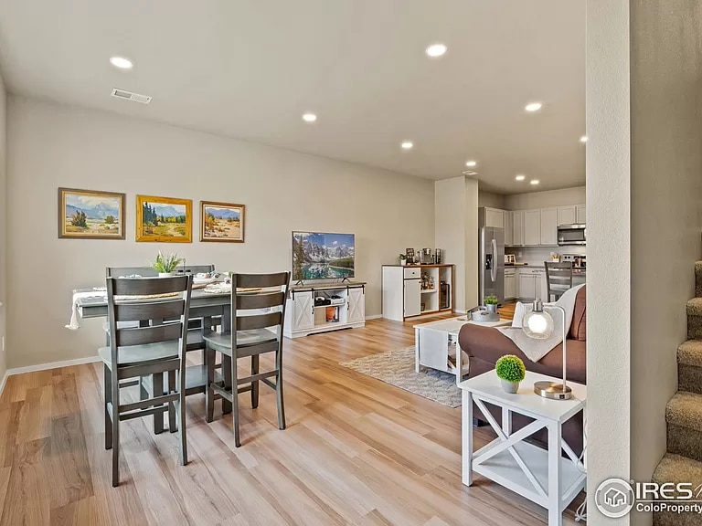 Building Photo - 3682 Ronald Reagan Ave