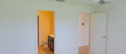Building Photo - 275 Lake Lucerne Way