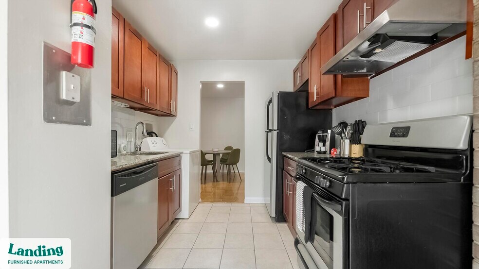 Building Photo - 6220 Springhill Dr