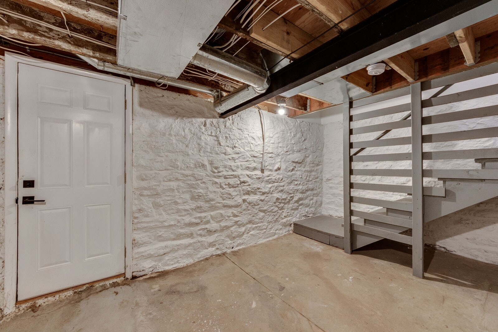 Building Photo - 4116 Flad Ave
