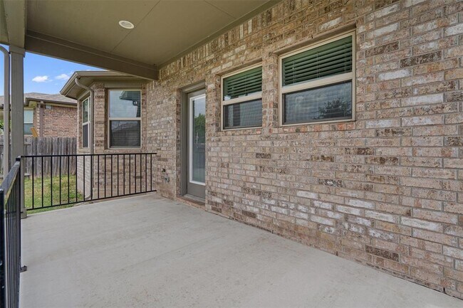 Building Photo - 1509 Everts St