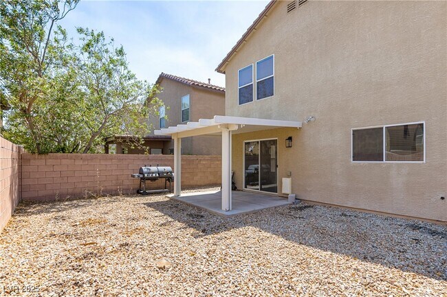 Building Photo - 218 Lantana Breeze Dr