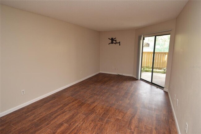 Building Photo - 8756 Mallard Reserve Dr