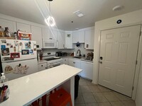 Building Photo - Available Jan 1 - May 30, 2025: Newly Reno...