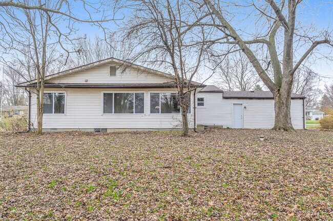 Building Photo - 1265 Westwood Dr