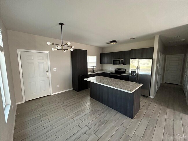 Building Photo - 16 Puffin Ave