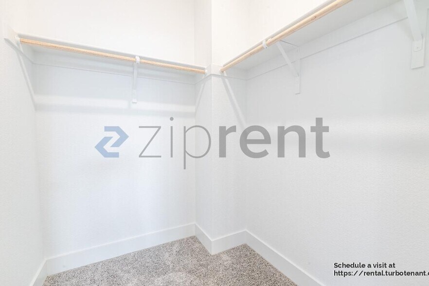 Building Photo - 443 Royal Nat'l Rd