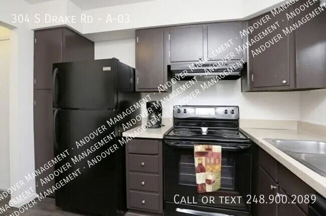 Building Photo - 304 S Drake Rd