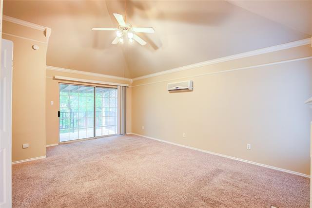 Building Photo - 535 Raintree Cir