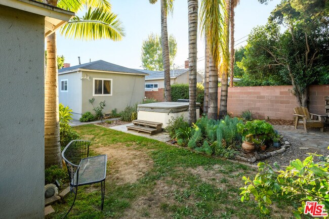 Building Photo - 16641 Gilmore St