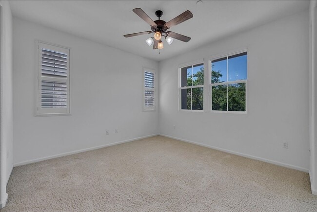 Building Photo - Upgraded 2BD/2BA Condo Near Empire Ranch G...