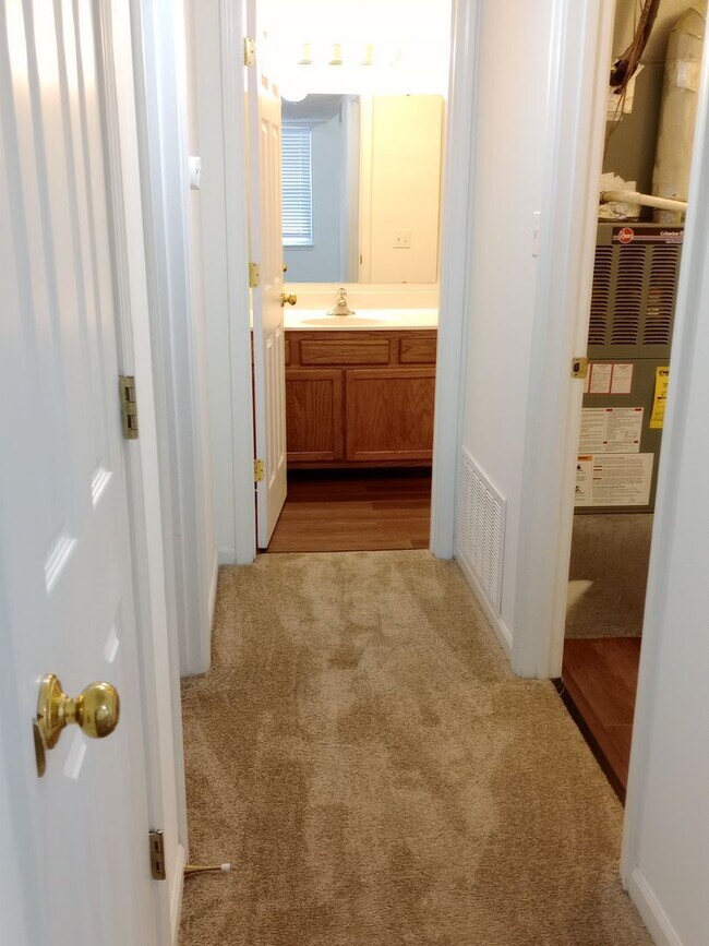 Building Photo - 5005-5007 Carrie Ridge Dr.