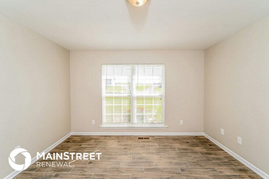 Building Photo - 1130 Holt Cir