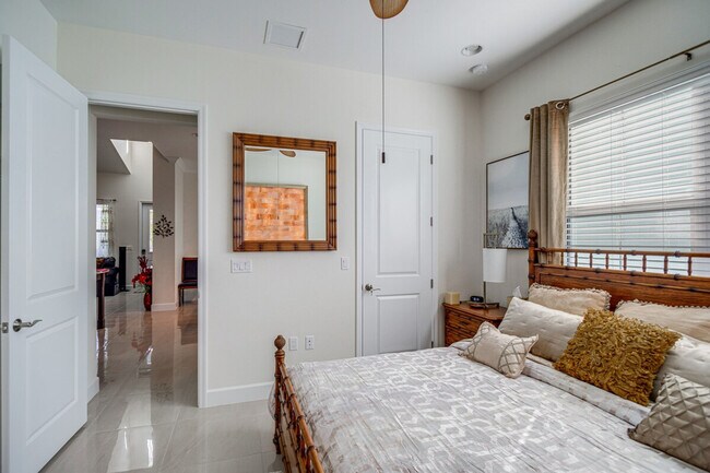 Building Photo - 7204 Cayo Coco Ln