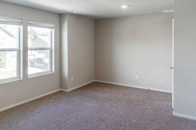 Building Photo - 5813 W Georgetown Ln