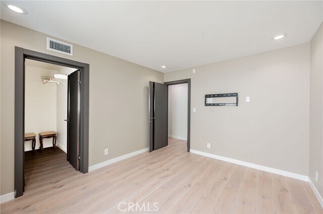 Building Photo - 3331 Oakmont View Dr
