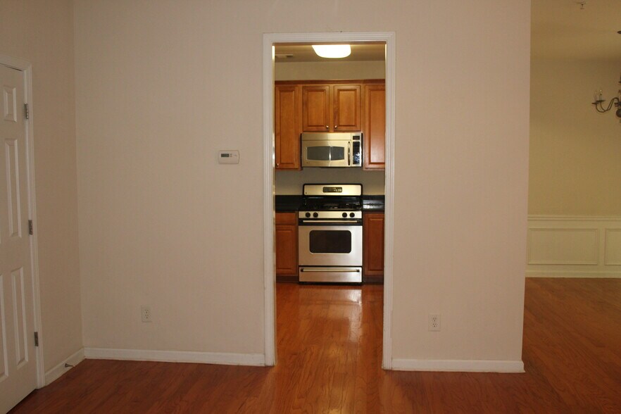 Building Photo - 1404 Bellsmith Dr