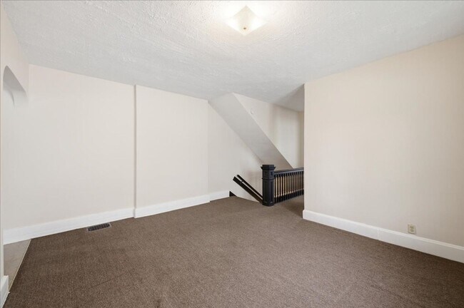 Building Photo - 5334 E Washington St