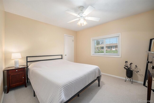 Building Photo - 895 Vance St