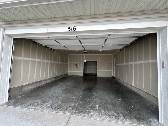 Building Photo - HC516