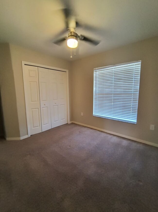 Building Photo - SOLAR ENGERY HOME!!! 4 BEDROOM 2 BATHROOM IN AUBURNDALE.