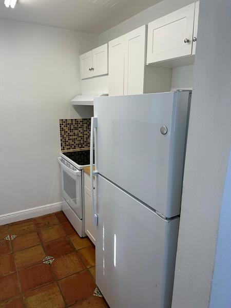 Building Photo - 400 SE 3rd Ave