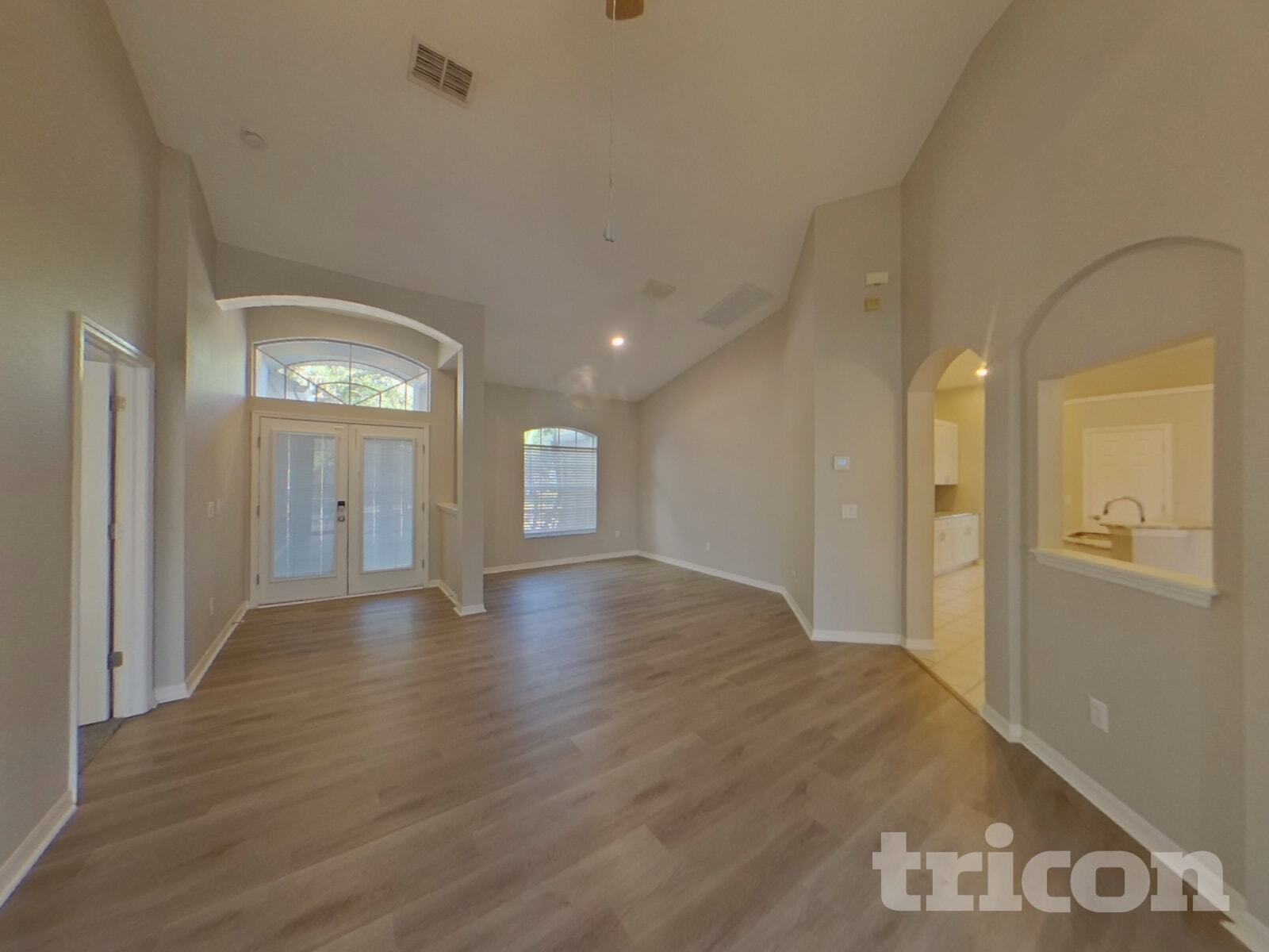 Building Photo - 9405 Sayre St