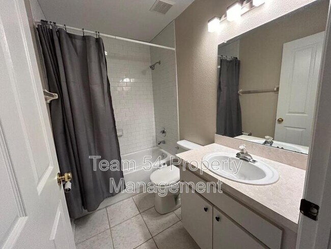 Building Photo - 30534 Tremont Dr