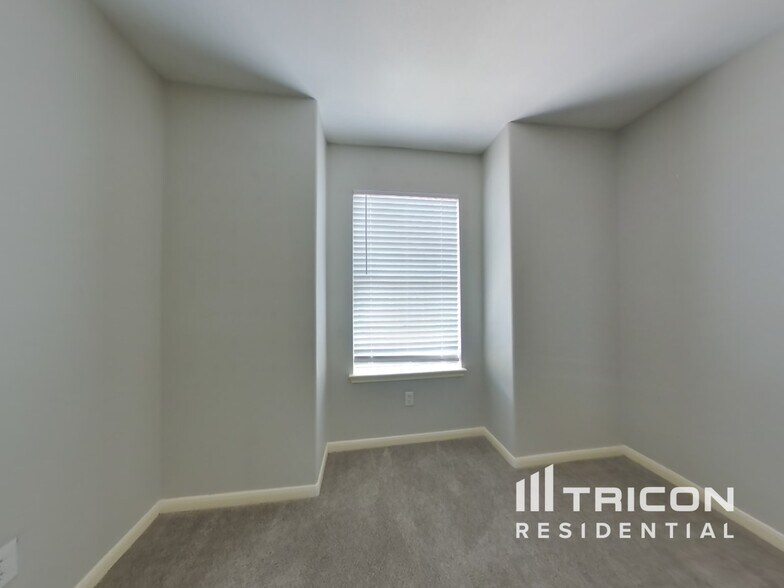Building Photo - 6823 Highwind Bend Ln