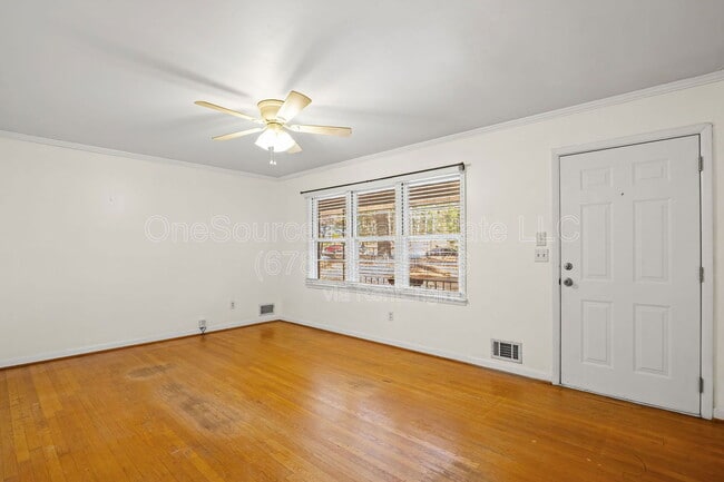 Building Photo - 1024 Hambrick Rd