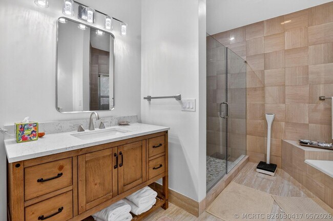 Building Photo - 22519 Esplanada Cir