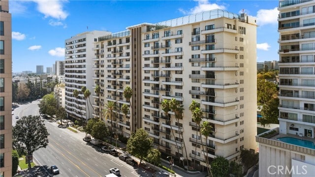 Building Photo - 10535 Wilshire Blvd