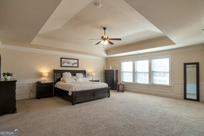 Building Photo - 200 Claret Way