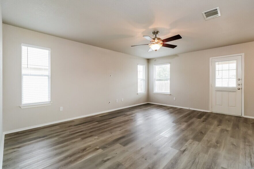 Building Photo - 331 Altamont St