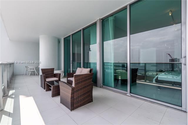 Building Photo - 900 Biscayne Blvd