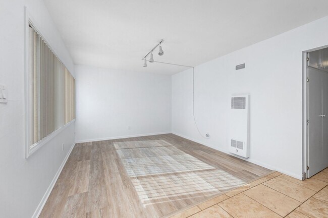 Building Photo - Charming single story in Clairemont