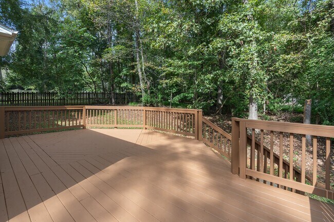 Building Photo - Pittsboro Three Bedroom Home with Large bonus August Availability!