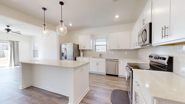 Building Photo - 138 Northern Flicker Dr