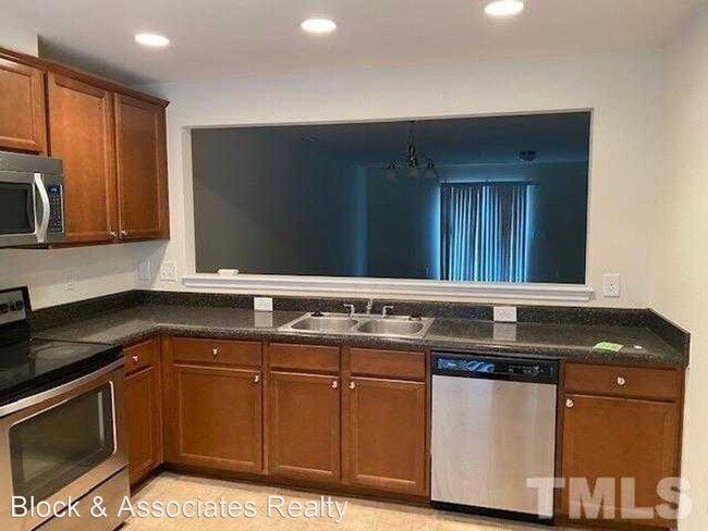 Building Photo - 3 br, 2.5 bath House - 8521 Quarton Drive