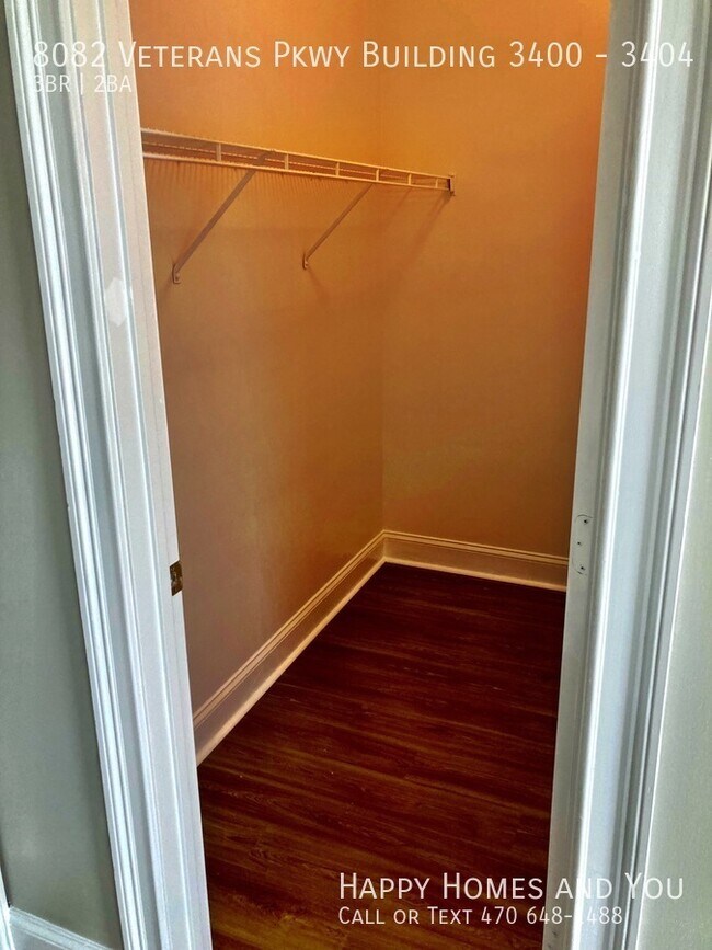 Building Photo - 8082 Veterans Pkwy