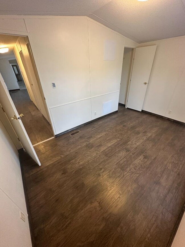 Building Photo - 150 Private Road 1610