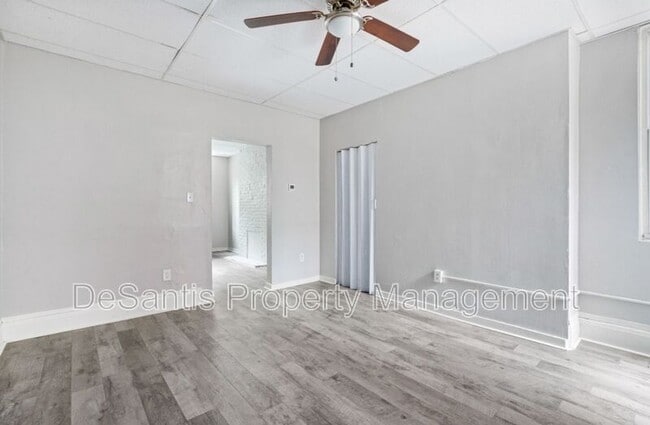 Building Photo - 1705 Tustin St