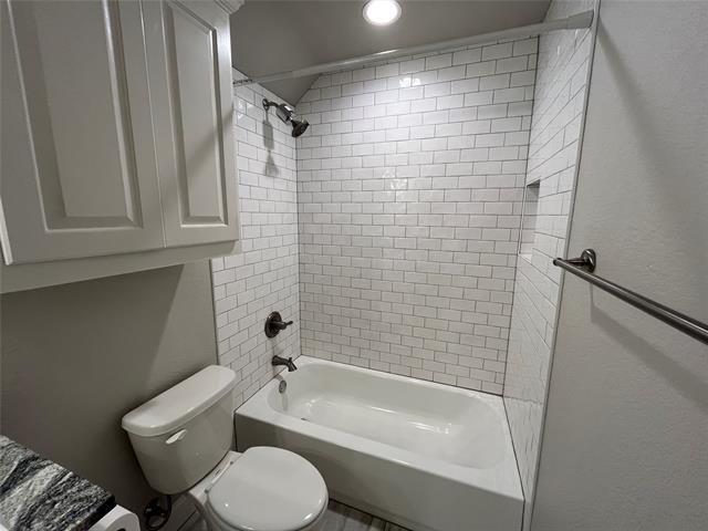 Building Photo - 216 Belmont Dr