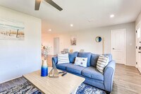 Building Photo - 3310 Siesta Dr